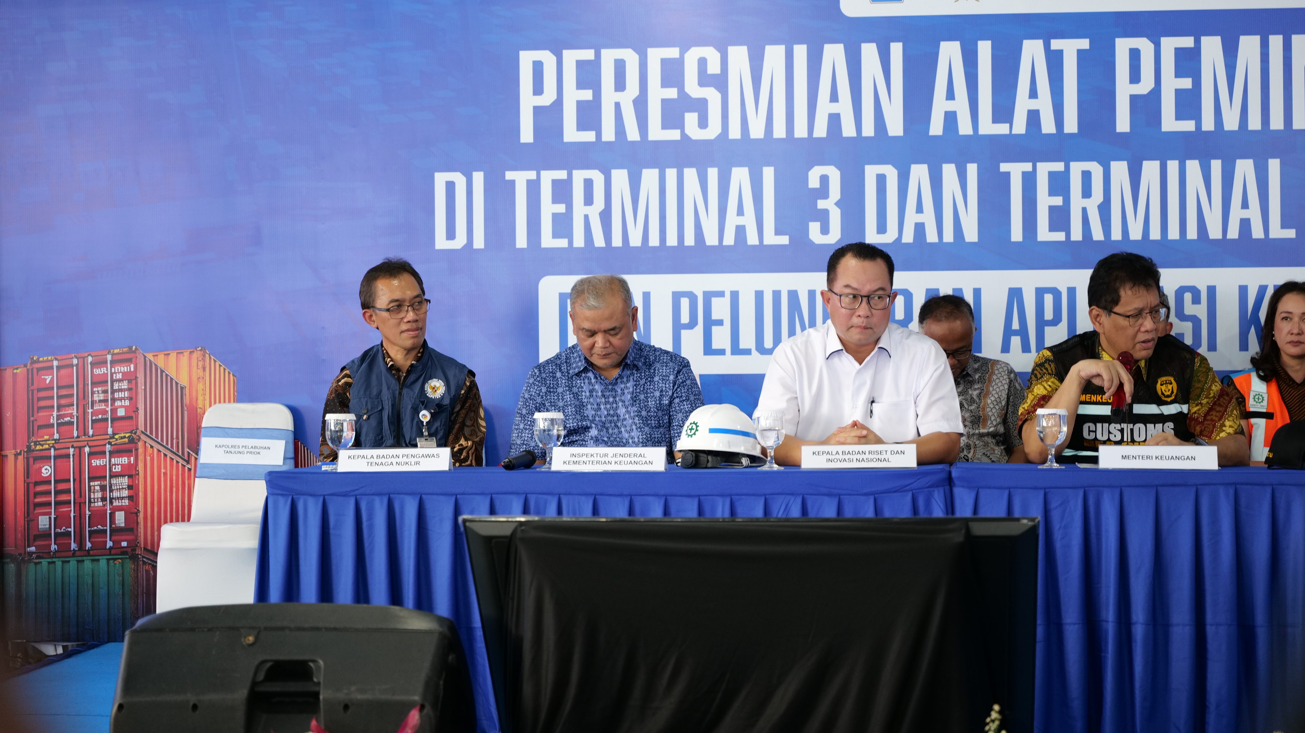 BAPETEN Attends the Launch of the Directorate General of Customs and Excise’s Container Scanning Equipment at Tanjung Priok