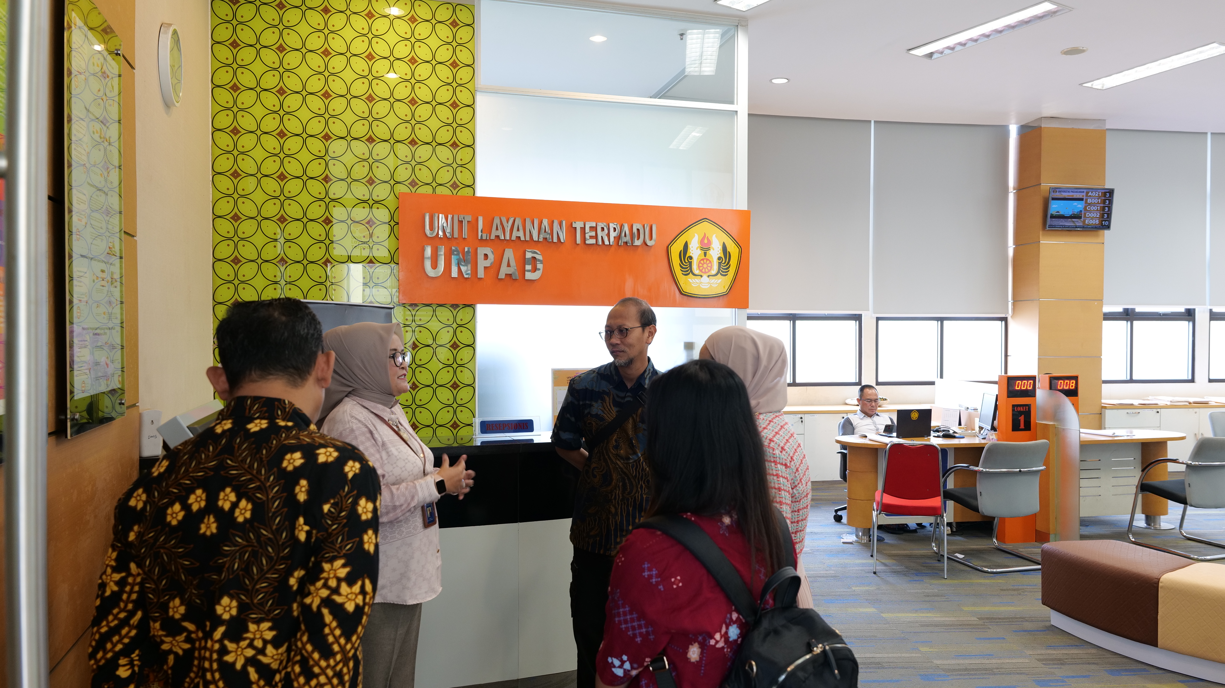 BAPETEN Conducts a Benchmarking Visit on Public Information Management to Universitas Padjadjaran